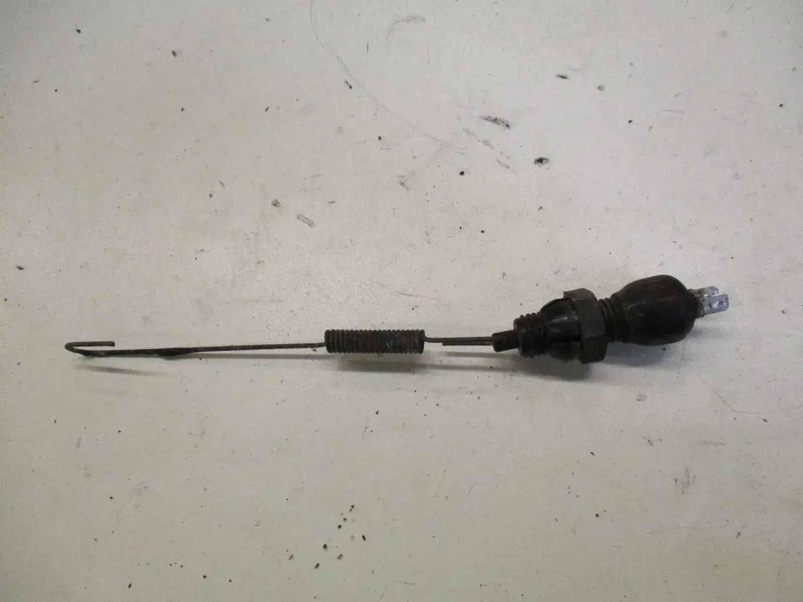 Bremslichtschalter hinten mit Feder 8. Suzuki GSX 600 F GN72B Stoplichtschalter - Bild 1