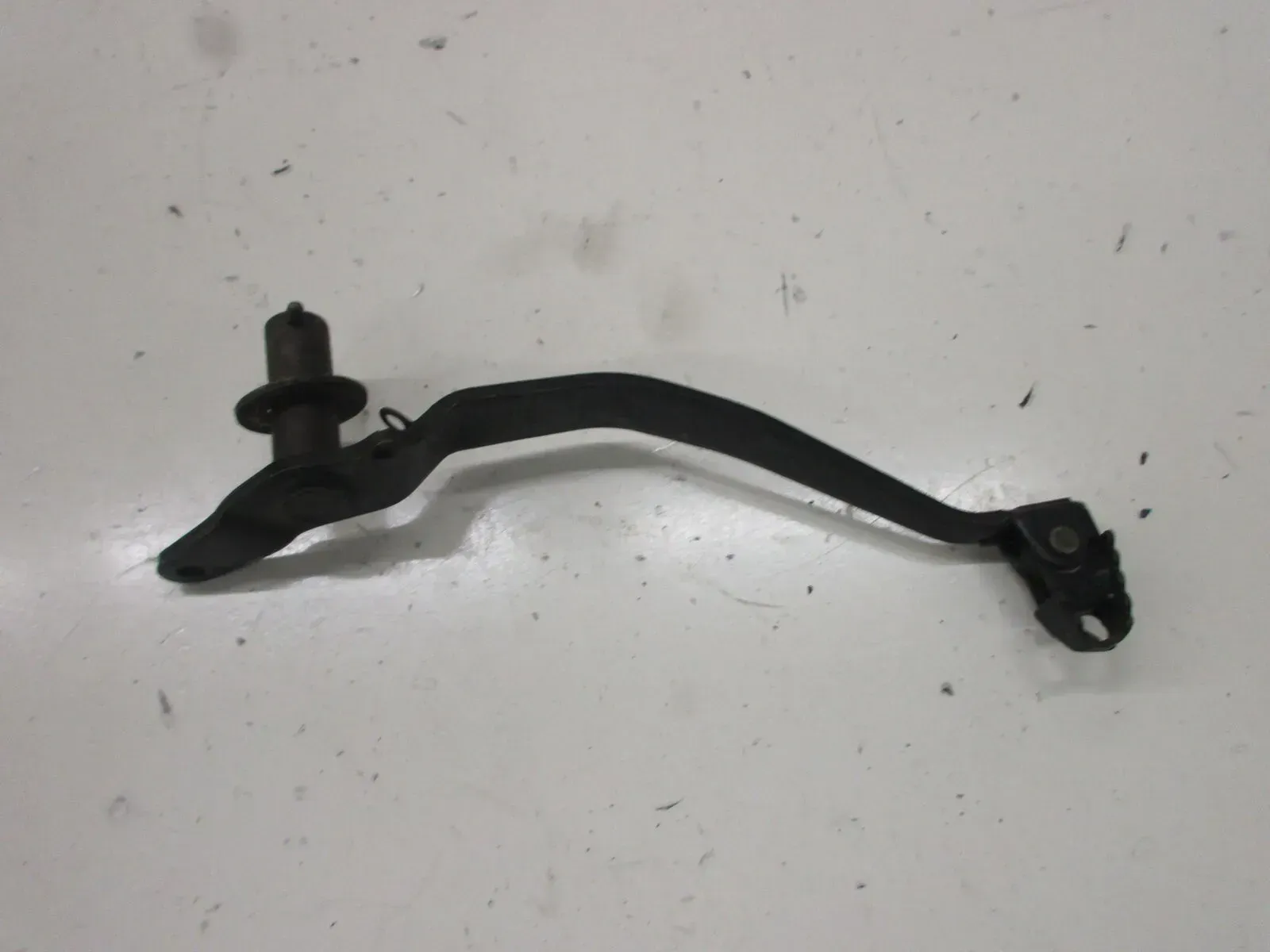 1. Suzuki DR 650 R SP 44 B Bremspedal unten Bremse Bremshebl brake pedal - Bild 1