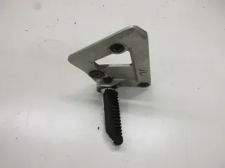 Fußraste vorne links Fußrastenhalter Suzuki GSX 750 F GR 78 A Fußrastenbrücke - Bild 2