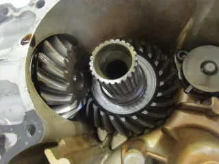 Kawasaki Z 1000 ST KZT00E Kardanantrieb Kardan Endantrieb Kardanglocke Motor - Bild 6