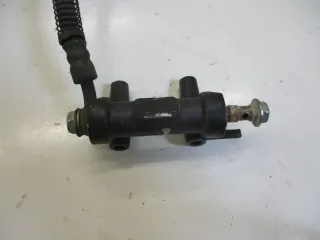 5. Honda CB 900 F_F2 Bol d`Or SC 01 Bremsleitungsverteiler vorne Bremsleitung - Bild 2