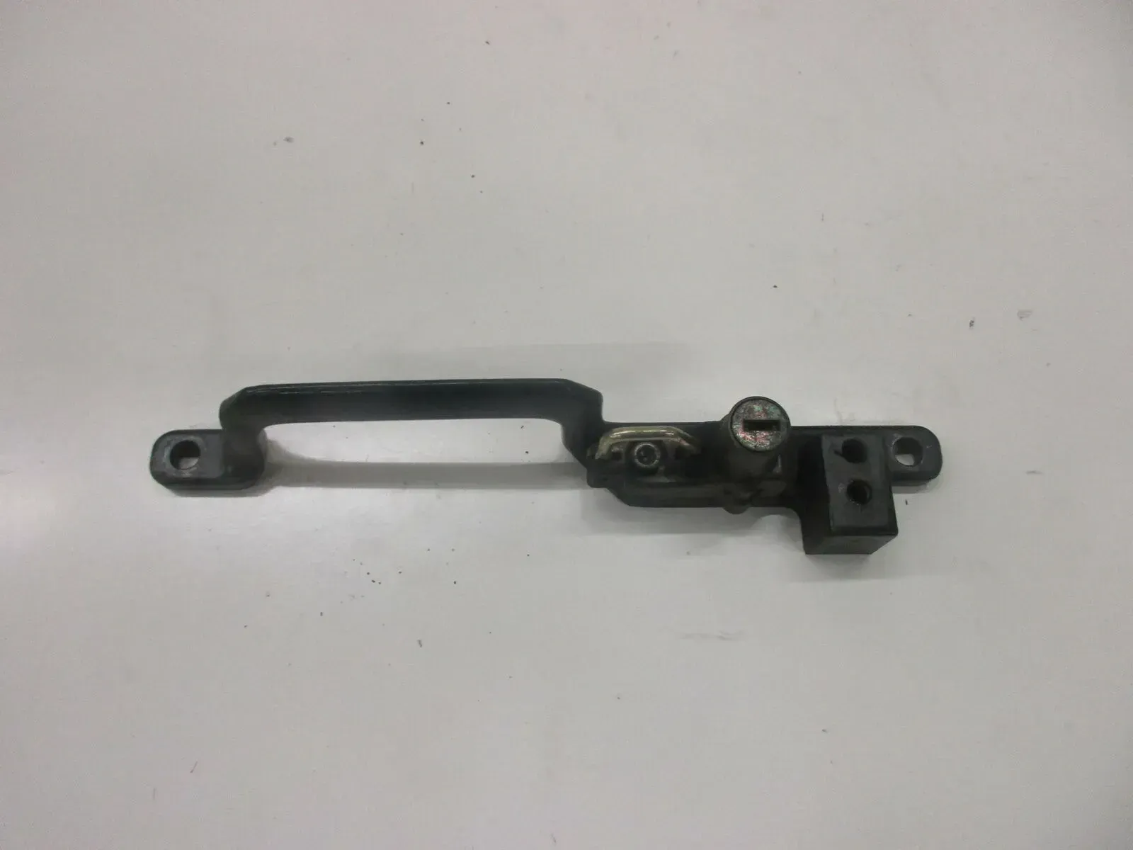 Kawasaki ZZR 600 ZX600D Griff links Aufbockhilfe Hilfsgriff Haltegriff Rahmen - Bild 1