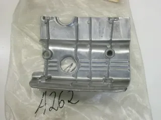 A262. Suzuki GT 380 Motordeckel links Zylinderkopf Motorabdeckung 11172-33101 - Bild 4