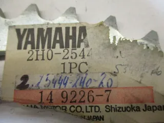 D4213 Kettenrad 44 Zähne 2H0-25444-20 Yamaha XT 500 Antriebsrad Ritzel - Bild 2