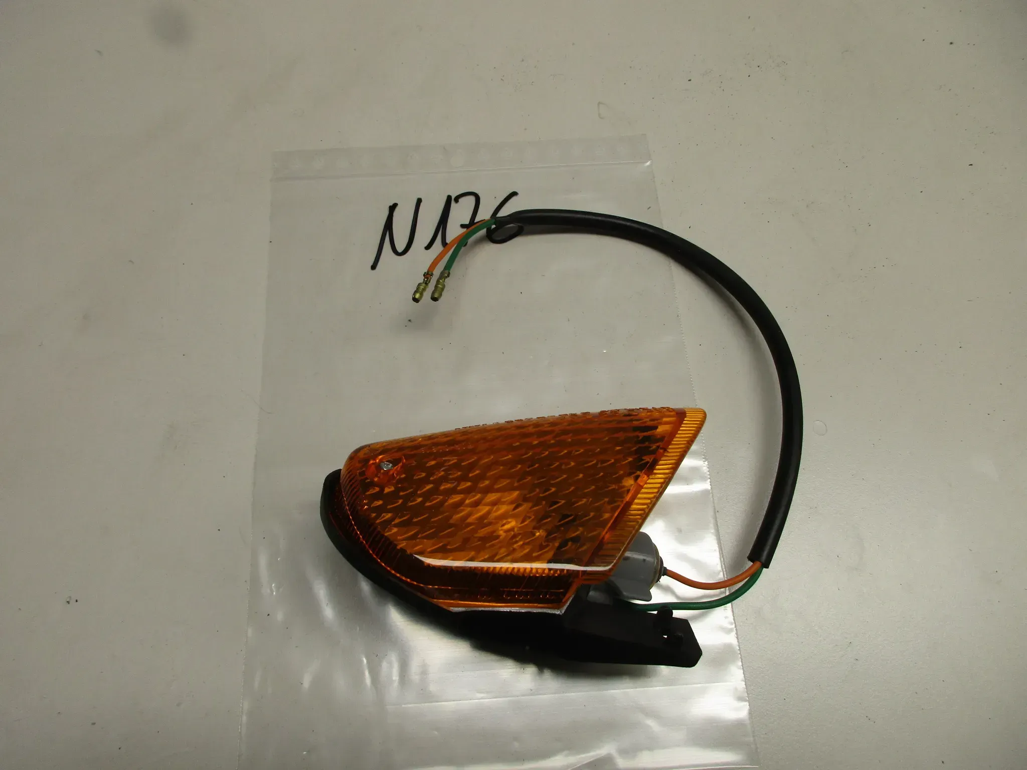 N176 Honda SA 50 Vision Met In Blinker vorne links Stanley 5664 - Bild 1