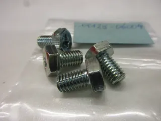 E1285. Suzuki RM 125 Schrauben Motordeckel 09128-06004 Motor M6 mm Kurbelgehäuse - Bild 2
