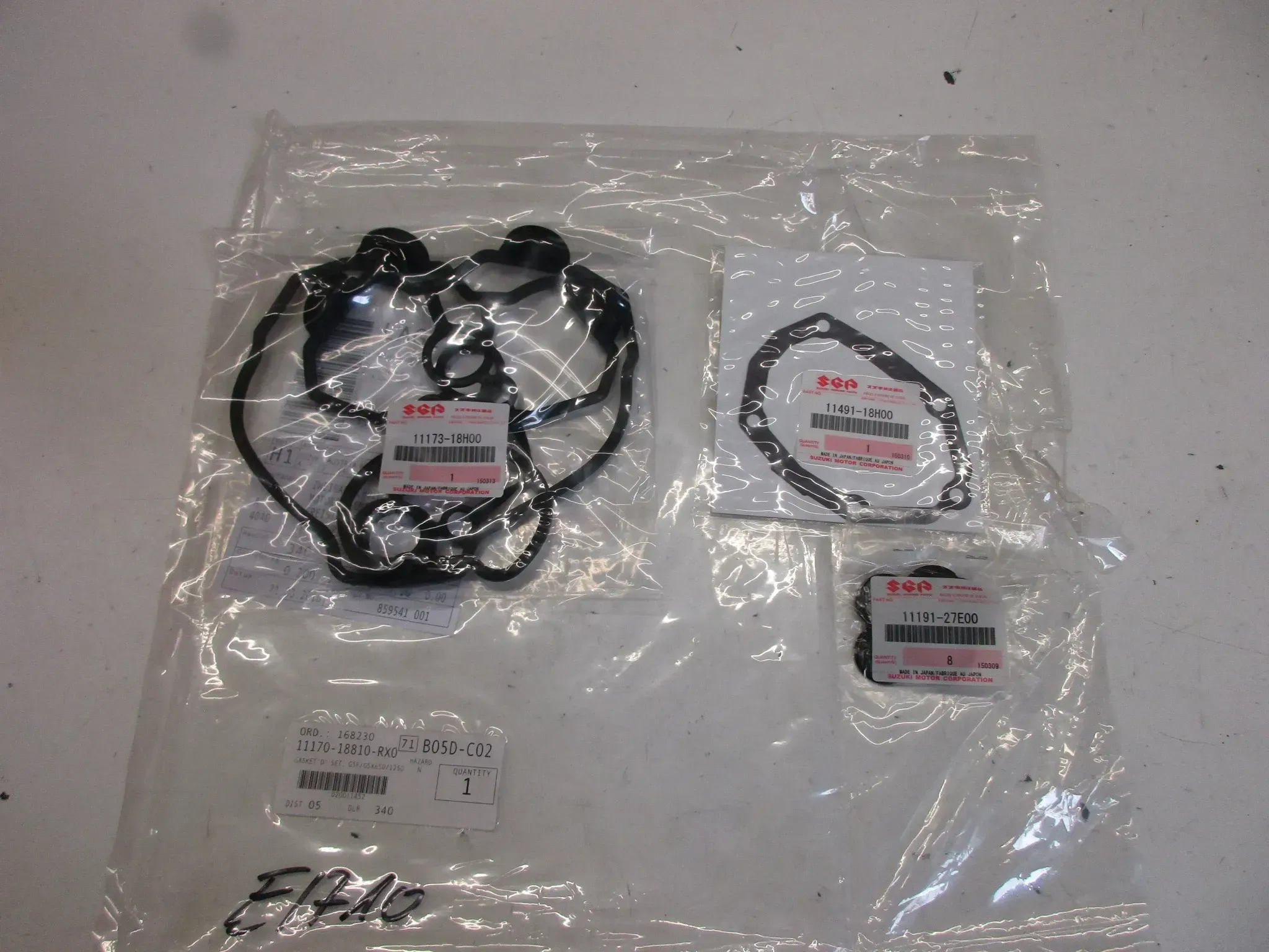 E1710. Suzuki GSF 650 GSX 650 Dichtungskit Dichtung 11170-18810-RX0 Motor Zylinder - Bild 1