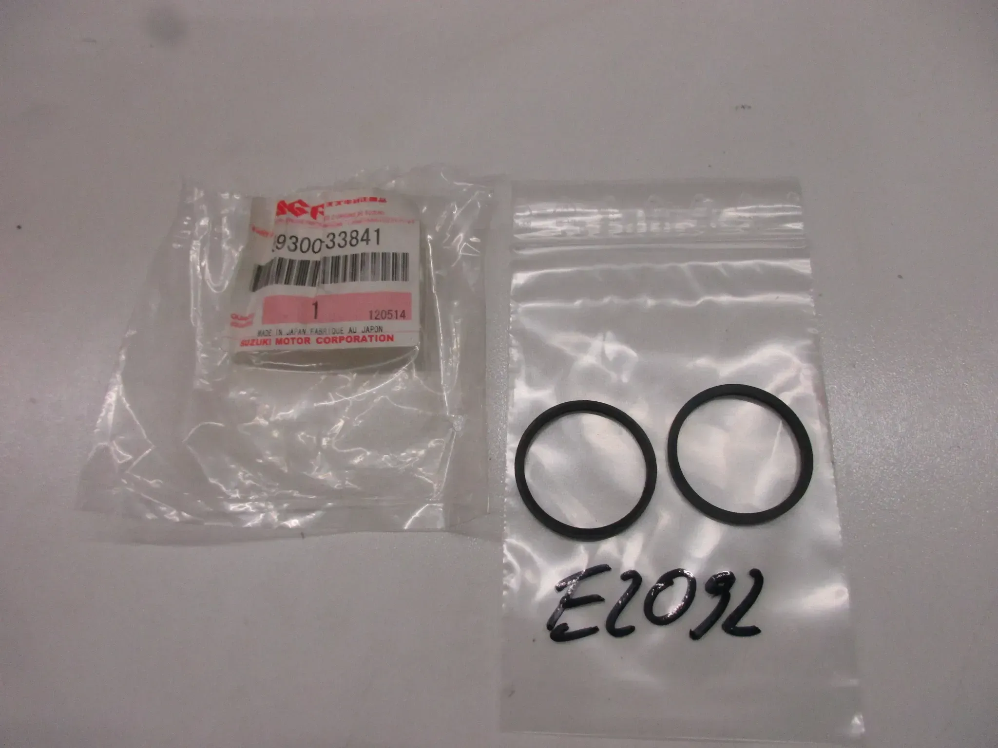 E2092 Suzuki DL 650_1000 O-Ring 59300-33841 Dichtung Bremssattel vorne seal - Bild 1