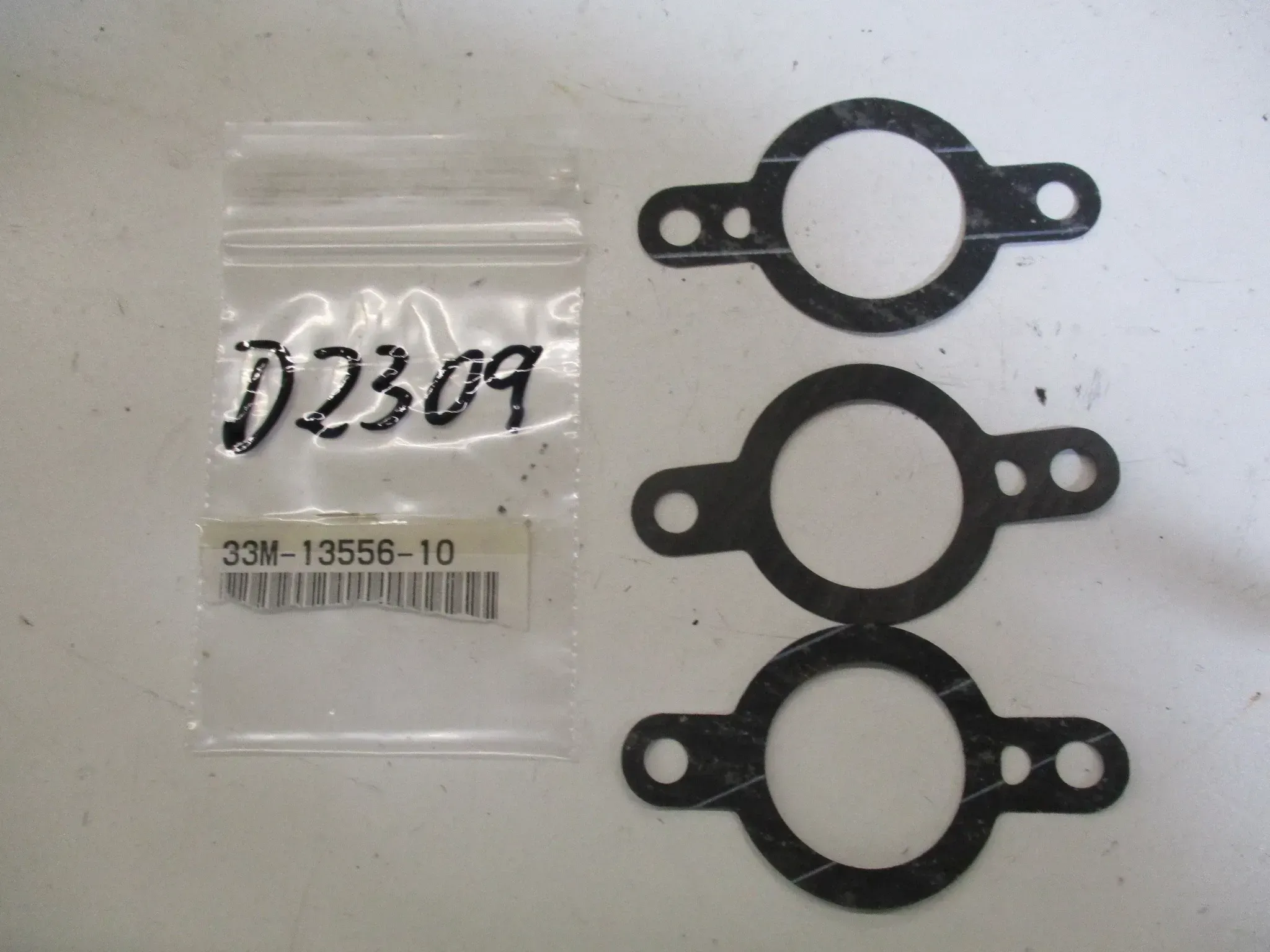 D2309 Yamaha XJ 550 Dichtung 33M-13556-10 Ansaugstutzen Flanschdichtung Vergaser - Bild 1