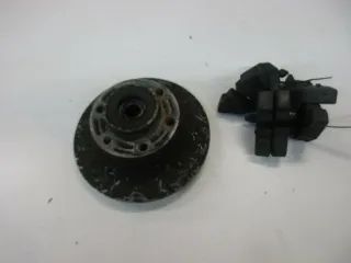 O1. Suzuki GS 550 M KATANA Kettenradträger mit Ruckdämpfer Antriebsgummi Ritzel - Bild 2
