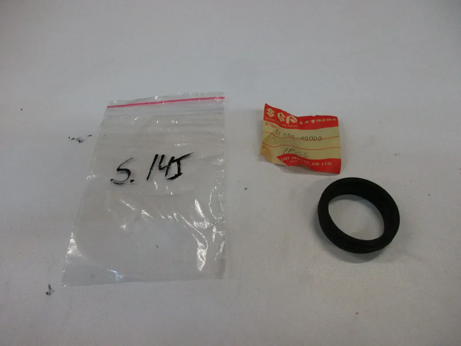 S145 Suzuki GS 1000 E GSX 1100 Dichtung Dichtring Lenker seal 51553-49000 - Bild 1