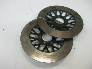O2. Suzuki GS 550 M KATANA Bremsscheibe vorne rechts links Scheibenbremse 4,65mm - Bild 2