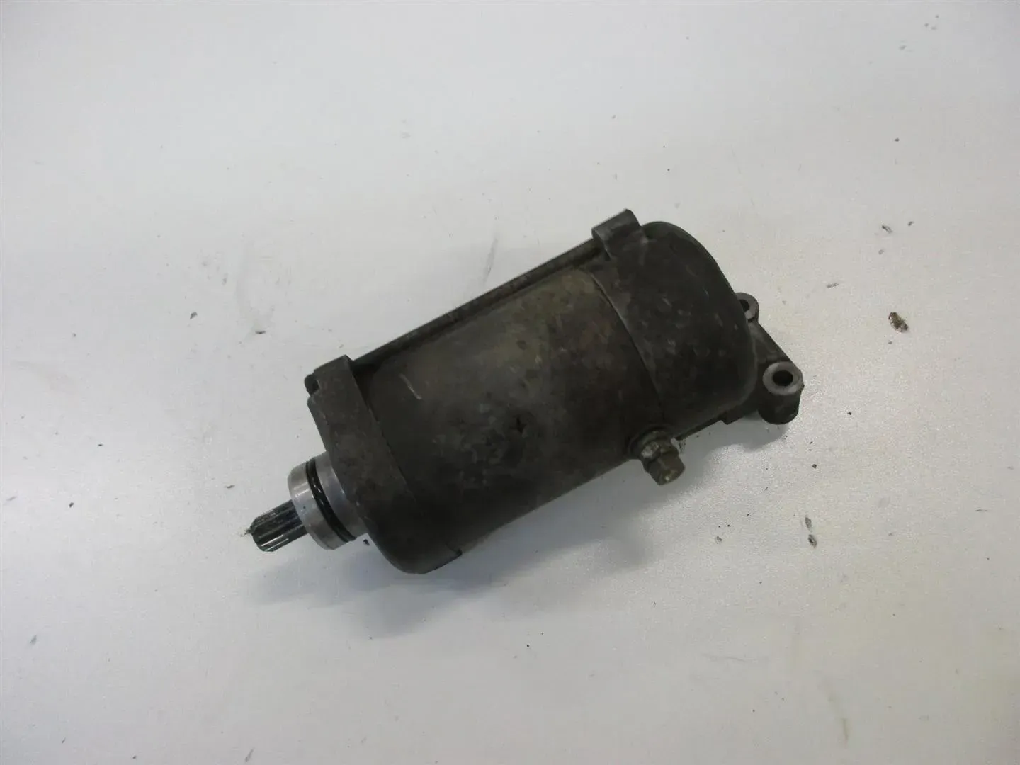 HONDA CB 400 T Bj. 80 ANLASSER STARTER MOTOR STARTERMOTOR ANLASSERMOTOR - Bild 1
