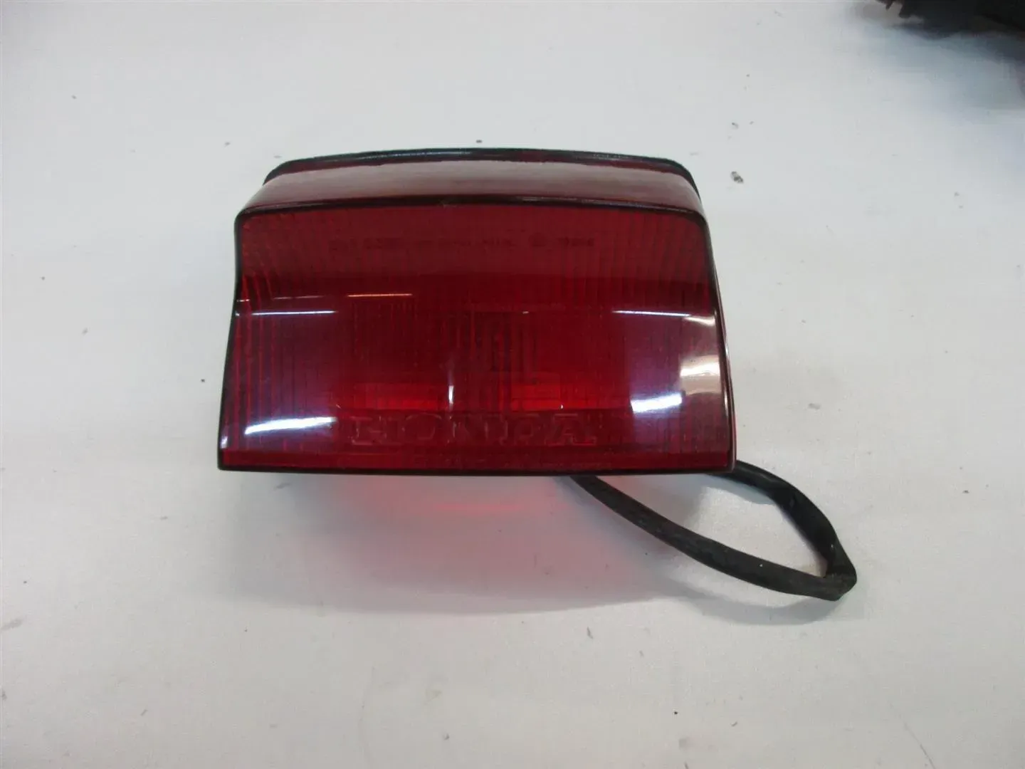HONDA VT 500 E PC11 RÜCKLICHT RÜCKLEUCHTE BREMSLICHT LICHT TAILLIGHT - Bild 1