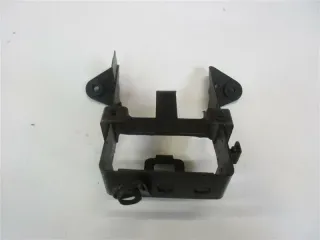 Suzuki RG 125 Gamma NF13A Batteriehalter Rahmen Halter Batteriefach Verkleidung - Bild 1