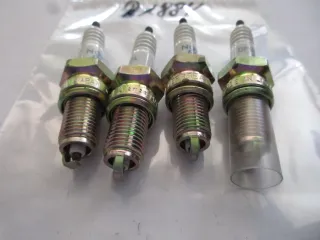 R1883 NGK DPR9EA Kawasaki Yamaha Suzuki Zündkerze Motor Ø 14 mm - Bild 2