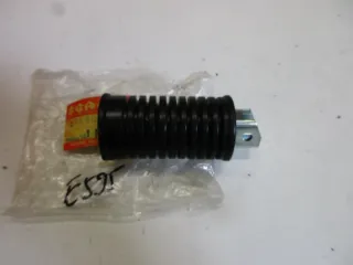 E595. Suzuki GS 450 Fußraste vorne rechts 43550-49002 Fussraste Fahrerraste foot - Bild 2