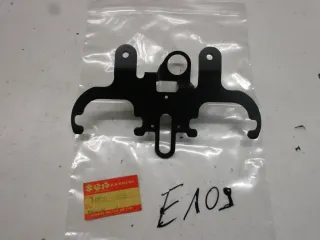 E109. Suzuki GS 400 Instrumentenhalter 34950-44020 Tachohalter Tacho Cockpithalter Halter - Bild 2