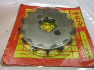 E769. Suzuki TS 100_125 Zahnrad Ritzel 27511-13700 Kettenrad 14 T Motor Antrieb sprocket - Bild 3