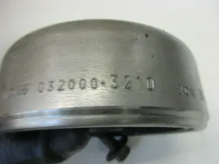 O2. Kawasaki GPZ 305 EX305A BD Lichtmaschine Rotor  Schraube Polrad 032000-3210 - Bild 4