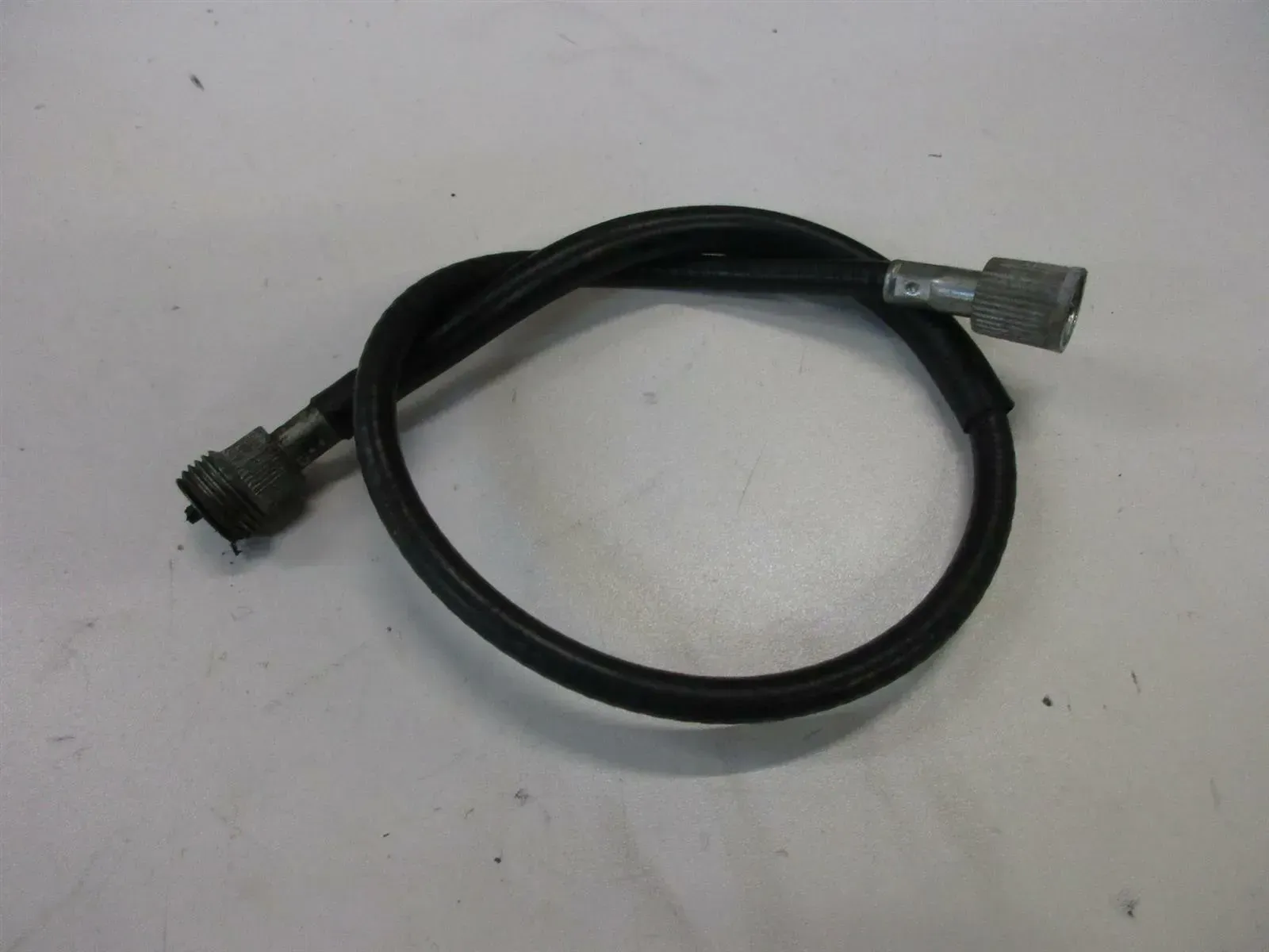 O2. Suzuki GS 550 M KATANA Drehzahlwelle Drehzahlmesserwelle Tacho Welle speedo - Bild 1
