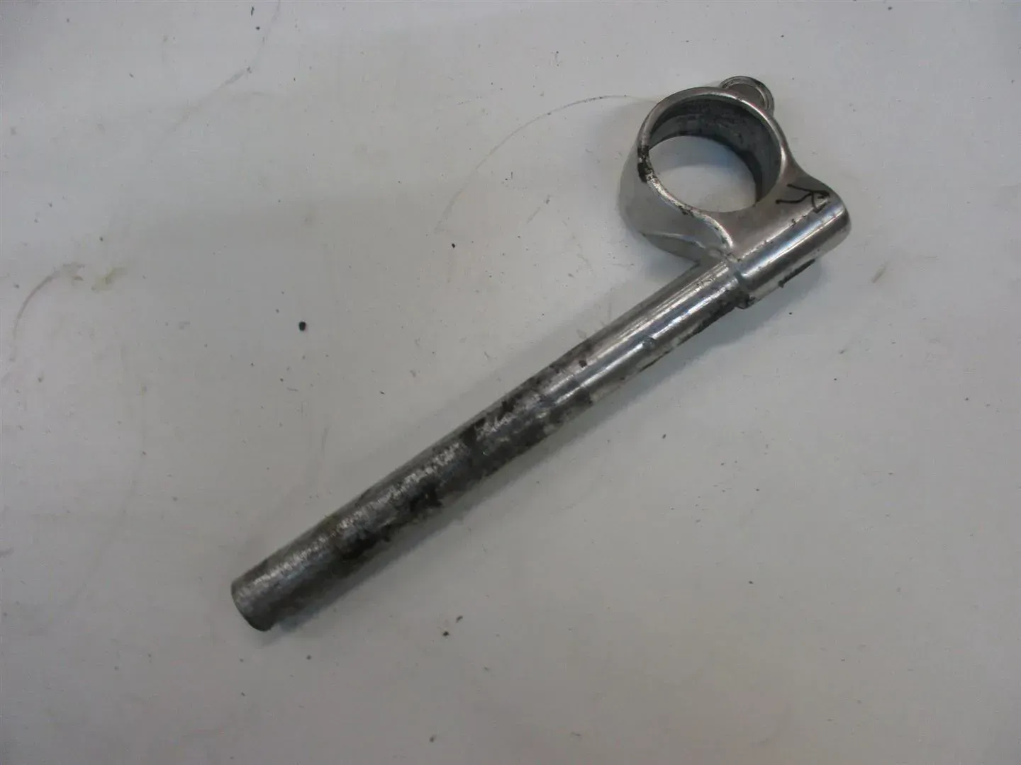 SUZUKI GSX-R 1100 GR77A LENKERSTUMMEL RECHTS STUMMELLENKER LENKER HANDLEBAR - Bild 1