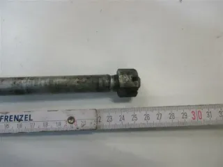 1. Suzuki GN 125 NF41A Steckachse hinten Achse Hinterrad Axle Wheel Felge - Bild 2