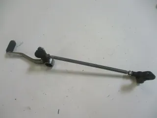 3. Suzuki GSF 600 Bandit GN 77 B Schalthebel Ganghebel unten mit Umlenkung - Bild 3