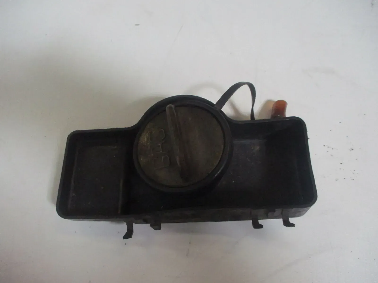2. Honda GL 1100 SC02 Goldwing Tankdeckel Tankverschluß Überlaufwanne Verkleidun - Bild 1