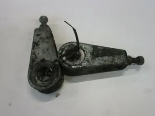 O. Suzuki GS 550 E_D Kettenspanner hinten rechts links Antriebskette Spanner - Bild 1