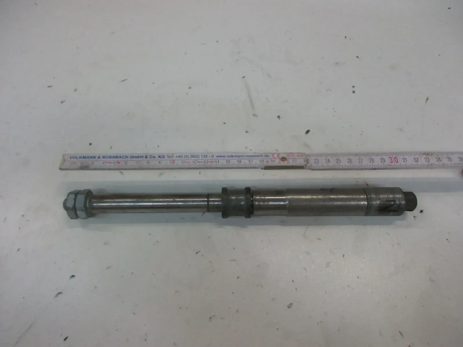 O. Honda CBX 650 E RC 13 Steckachse (2) hinten Achse Hinterrad Axle Felge Wheel - Bild 1