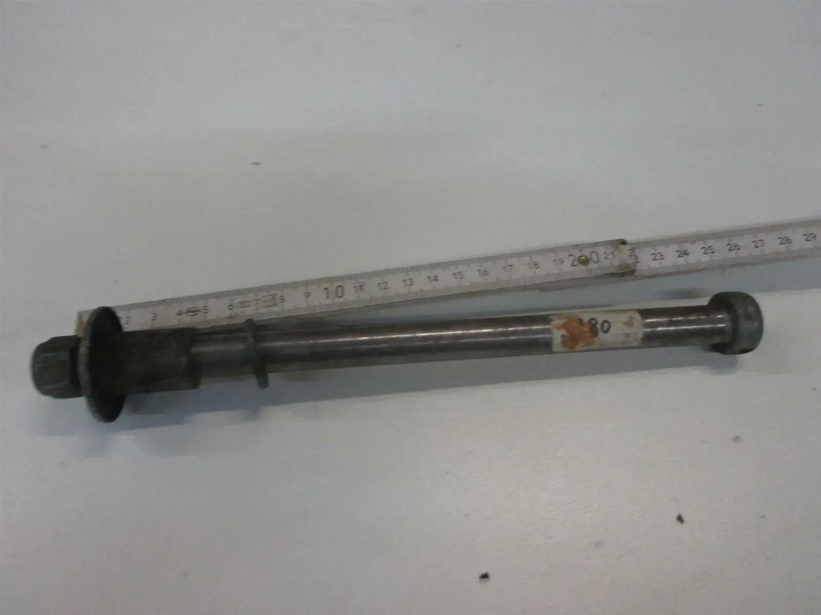 O. Suzuki GSX 750 E GS75X Steckachse vorne Achse Vorderrad Felge axle 15 mm - Bild 1