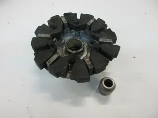 O2. Suzuki GS 550 M KATANA Kettenradträger mit Ruckdämpfer Antriebsgummi Ritzel - Bild 1