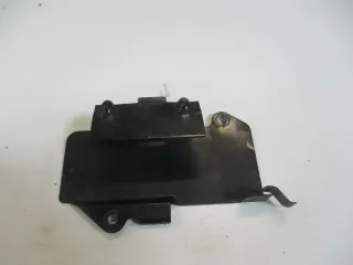 4. SUZUKI GSX 400 E GK 53 C Relaishalter Halter Träger Elektrik Relais rechts - Bild 2
