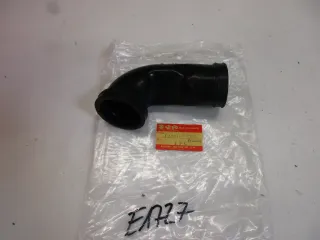 E1727. Suzuki RV 50 Ansaugstutzen Luftfilter 13881-27201 Ansaugschlauch Vergaser - Bild 1