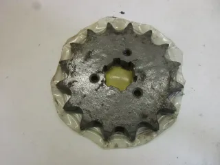 E1039. Suzuki GT 380 Ritzel Zahnrad 27511-34000 Motor vorne 16 Z sprocket - Bild 3