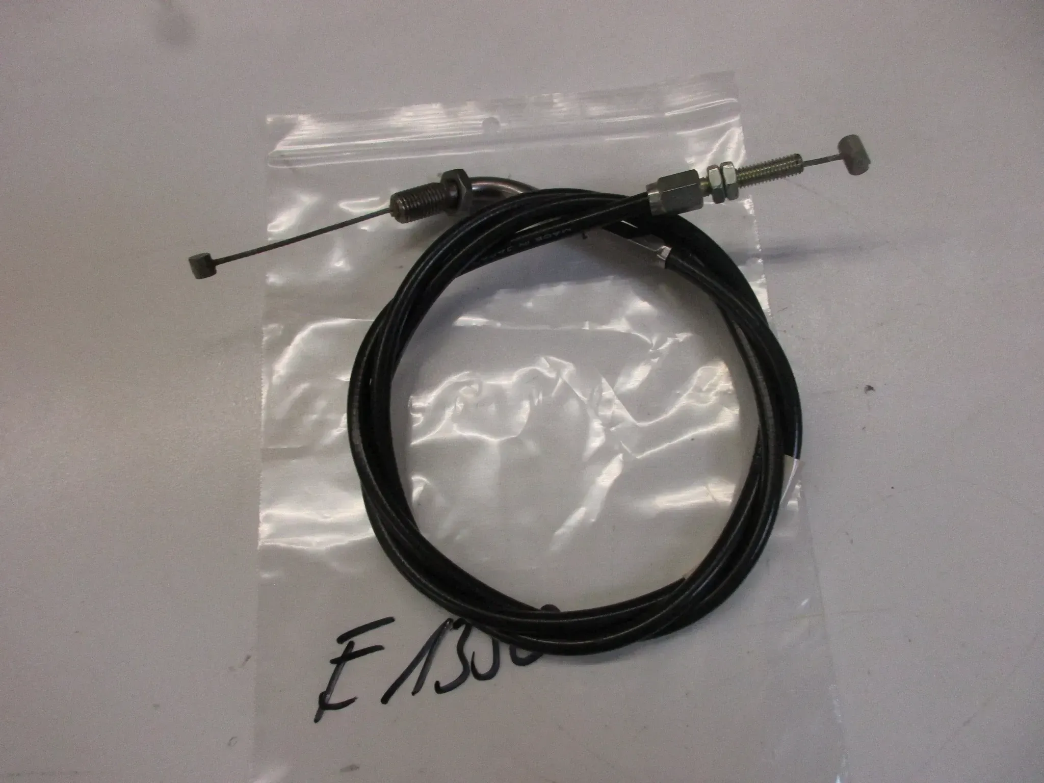 E1350 Suzuki GS 750 E Gaszug Gaszugseil 58300-45000 bowdenzug throttle - Bild 1