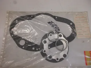 E1642. Suzuki GT 500 Dichtung Motor 11400-15830 Dichtungssatz Dichtungskit seal - Bild 2