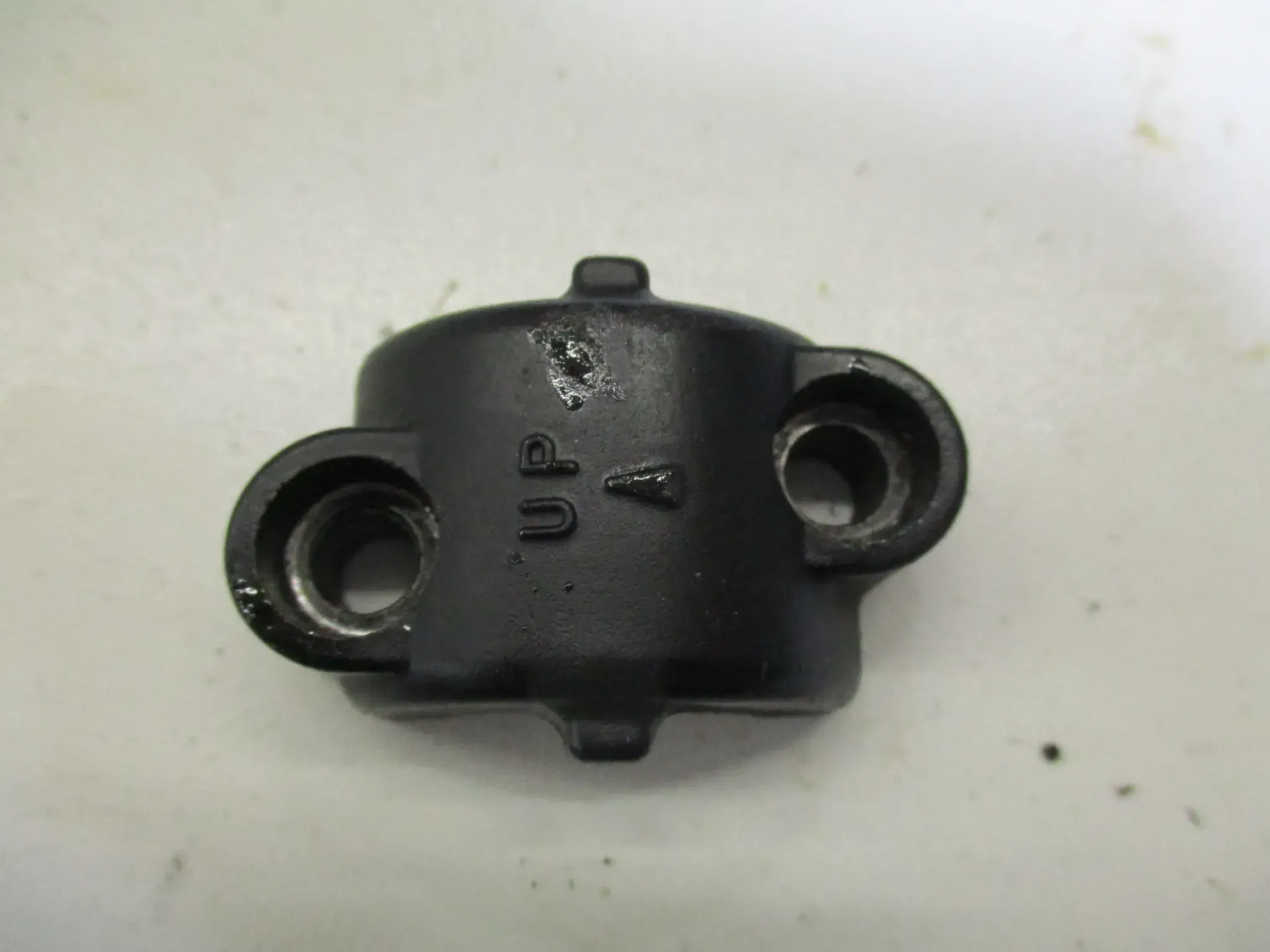 Kawasaki ZRX 1100 ZRT 10 C Lenkerklemme Bremspumpe Halter Hauptbremszylinder - Bild 1
