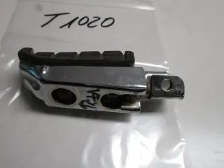 T1020 Honda VF 750 F RC15 Fussraste hinten rechts Soziusraste footrest - Bild 3