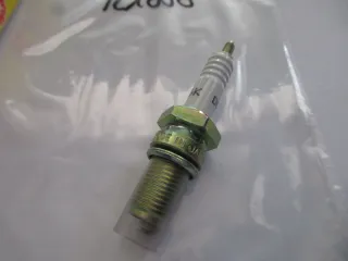 R1858 NGK D8EV BMW Kawasaki Zündkerzen Ø 12 mm Motor - Bild 2