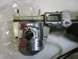E542. Suzuki GS 550 E_D_L Kolben 12111-47311-100 Übergröße 1,0 Original piston - Bild 7