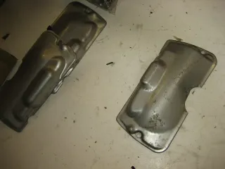 SUZUKI GS 400 Bj 80 ANLASSERABDECKUNG VERKLEIDUNG BLENDE ABDECKUNG ANLASSER - Bild 2