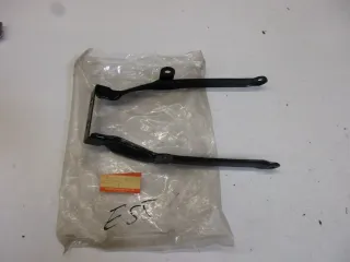E55. Suzuki GS 400 Fenderhalter Halter 63120-45000 Rahmen Fender hinten - Bild 1