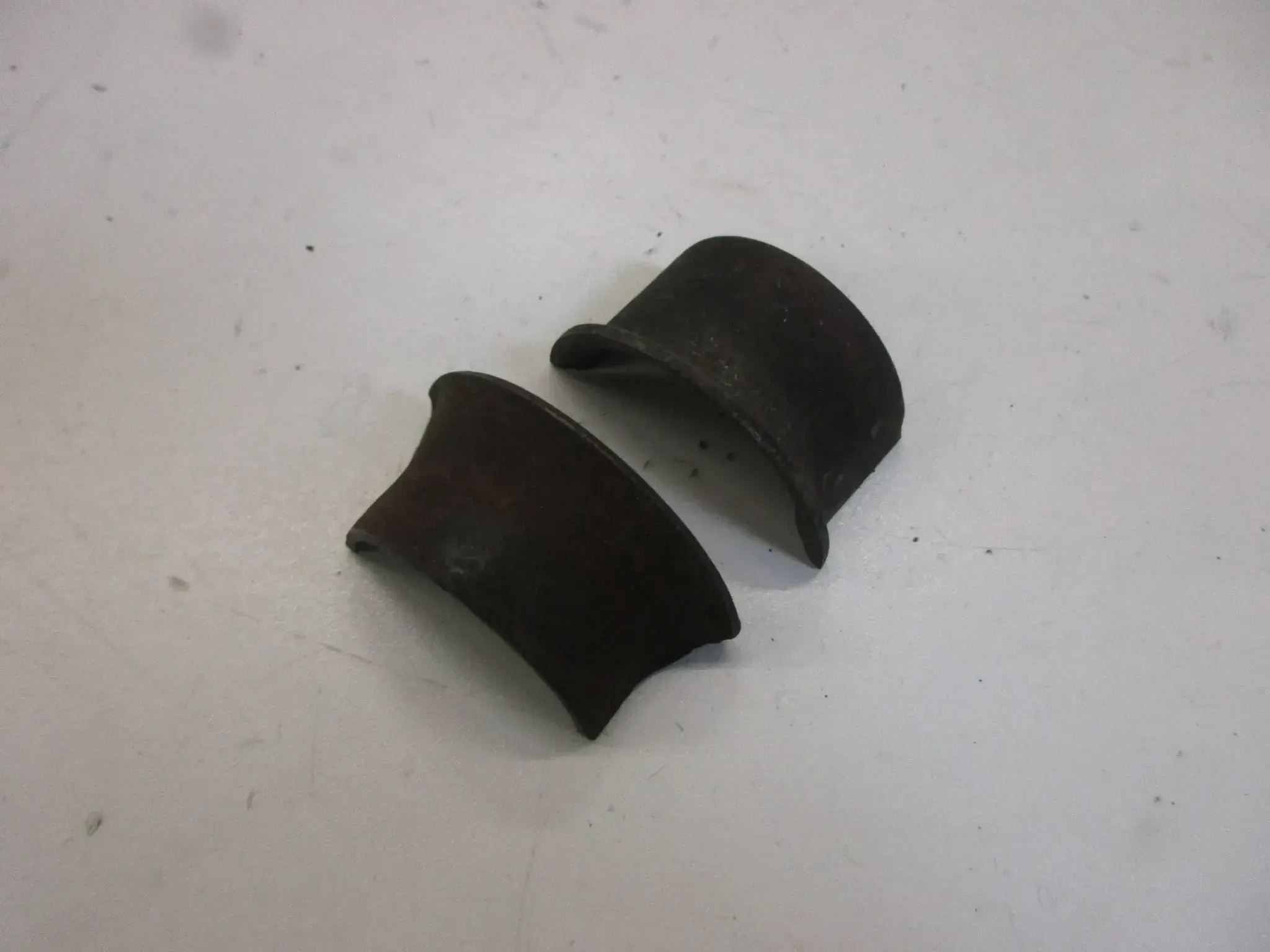 H1. Honda CB 200 B Auspuffmonde Halbmonde Auspuff Krümmer Flansch - Bild 1