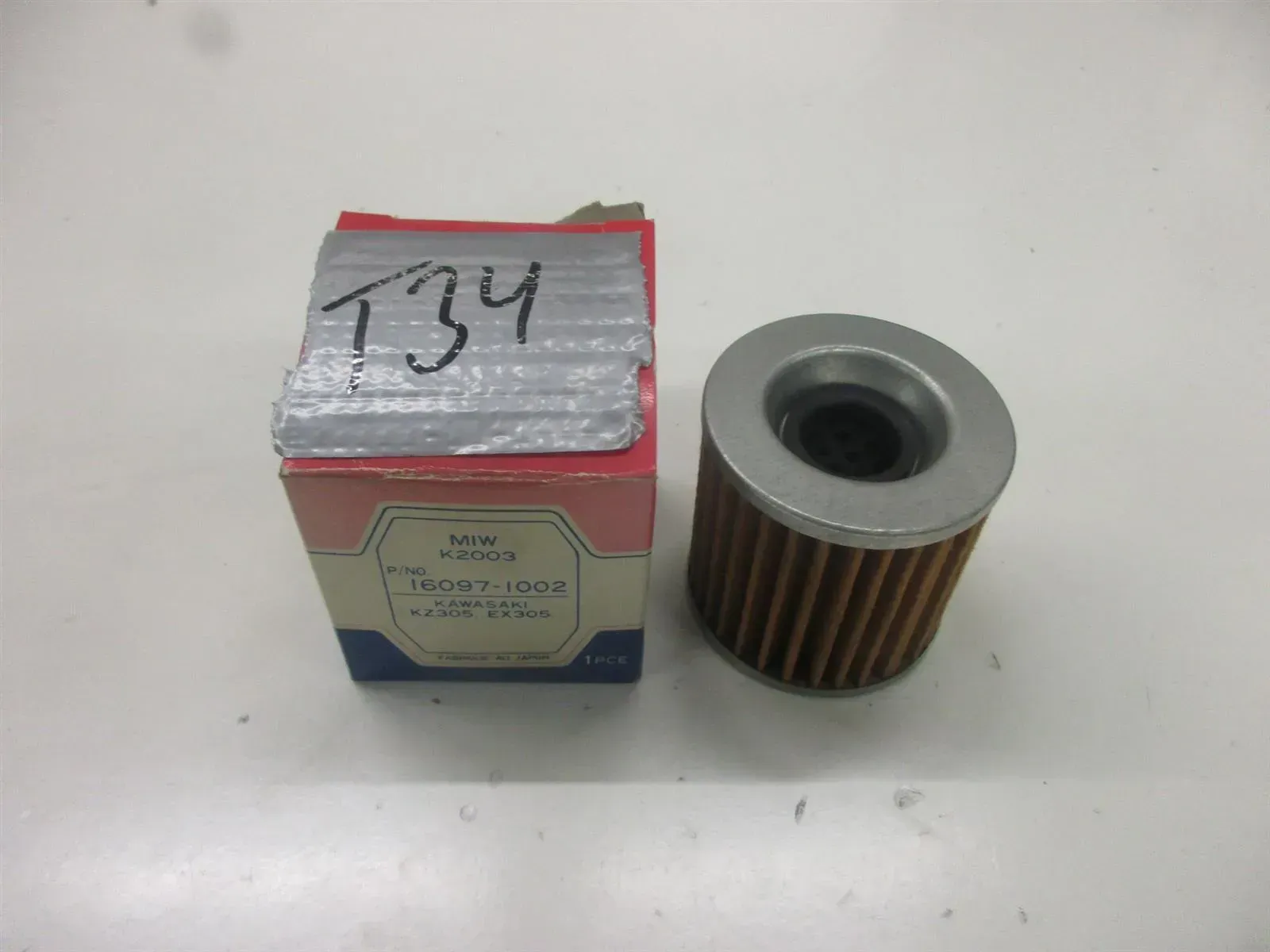 T34. Kawasaki GPZ 305 EX 305 Ölfilter Ersatzfilter Motorölfilter 16097-1002 - Bild 1