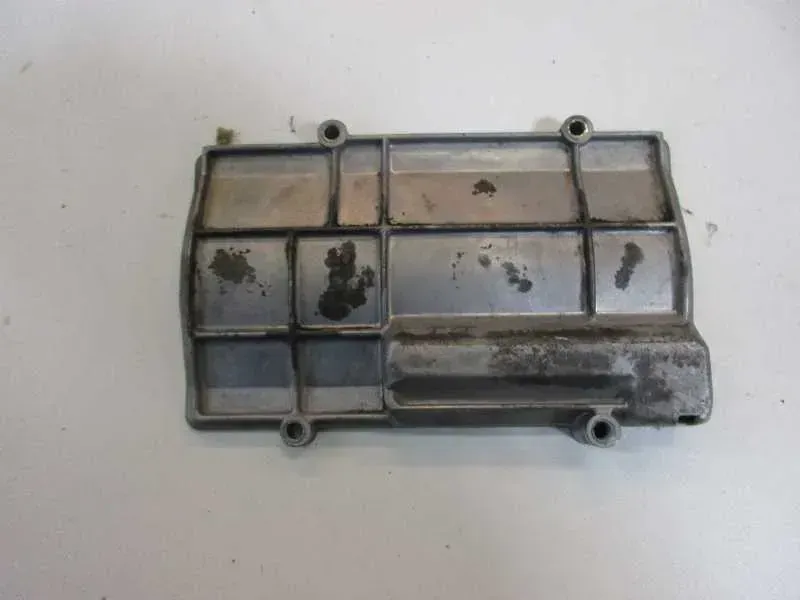 SUZUKI GT 550 ANLASSERDECKEL DECKEL ABDECKUNG VERKLEIDUNG RAHMEN - Bild 1