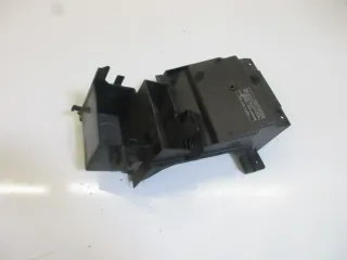 Kawasaki ZR-7 S ZR750F Verkleidung Batteriefach Batteriekasten Radlauf Innen - Bild 2