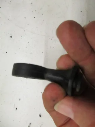 Bremsschlauchführung vorne 1. Suzuki RG 80 Gamma NC11A Fender Führung Tachowelle - Bild 3