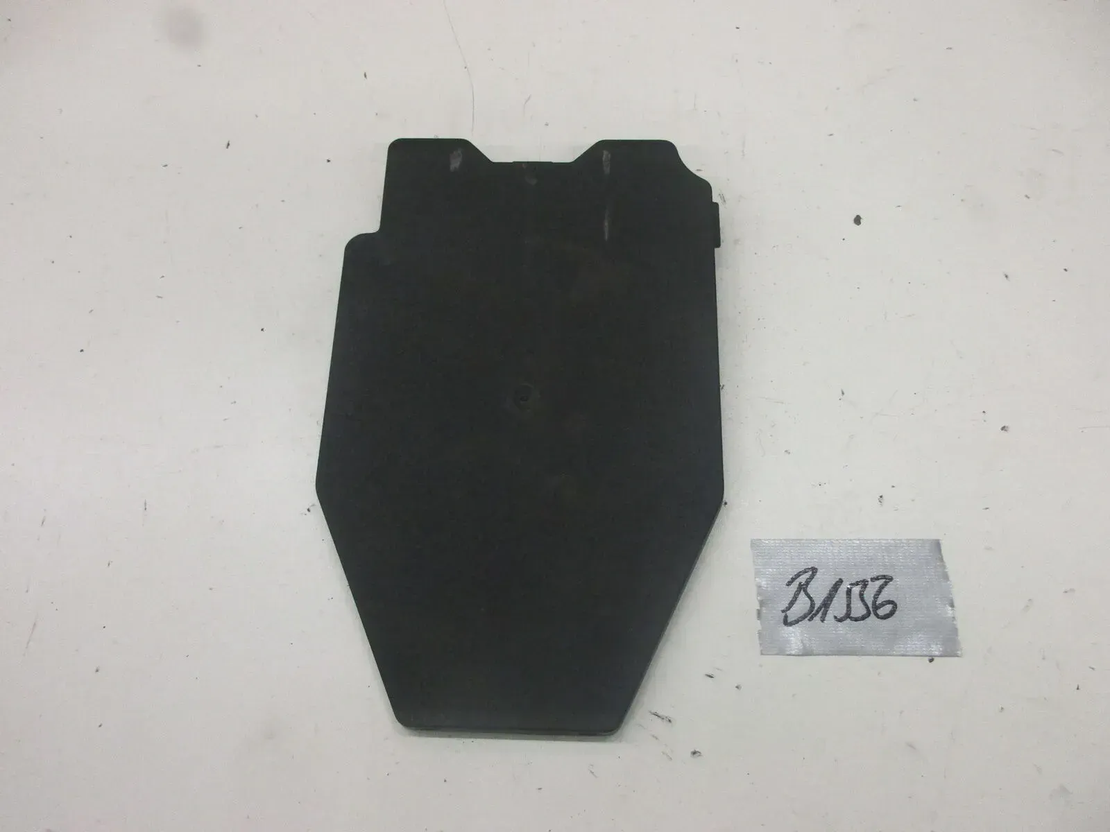 Abdeckung Deckel B1556 BMW R65 Staufach Werkzeugfach Werkzeugbox 14524272 - Bild 1
